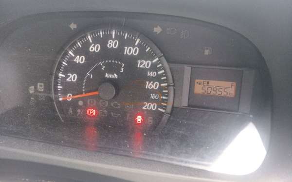 DAIHATSU  SIGRA  D