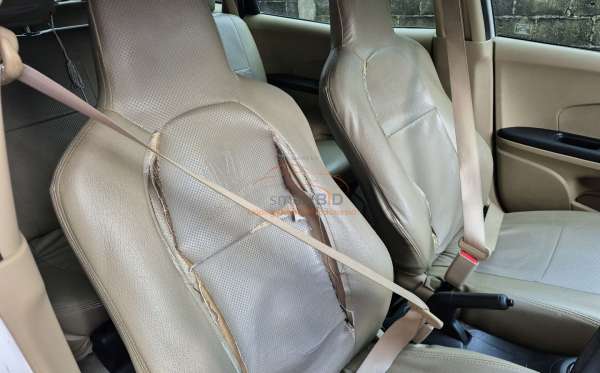 HONDA  MOBILIO  DD4 1.5E