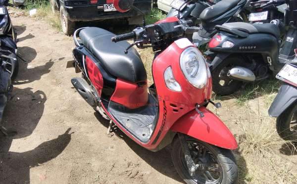 HONDA  SCOOPY