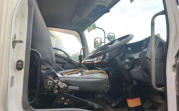 ISUZU  FVZ34 U
