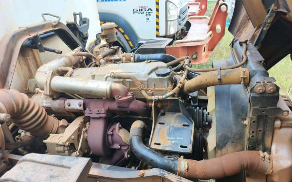 ISUZU  FVZ34 U