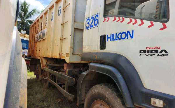 ISUZU  FVZ34 U