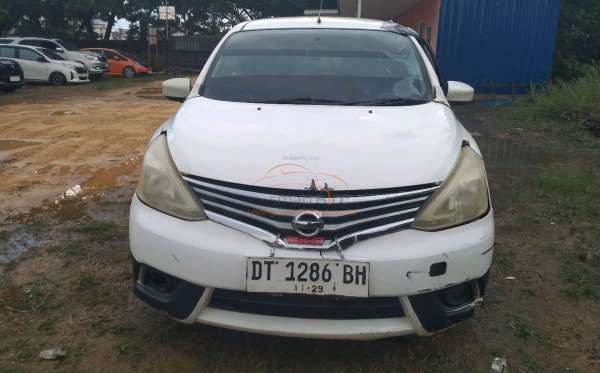 NISSAN GRAND LIVINA SV 1.5