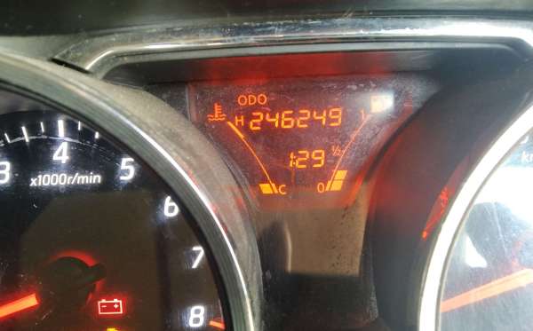 NISSAN GRAND LIVINA SV 1.5