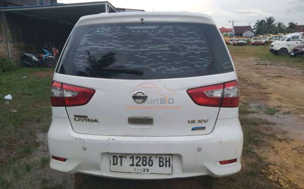 NISSAN GRAND LIVINA SV 1.5