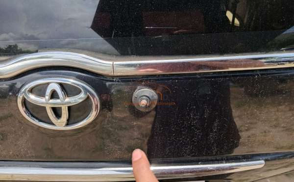 TOYOTA AVANZA
