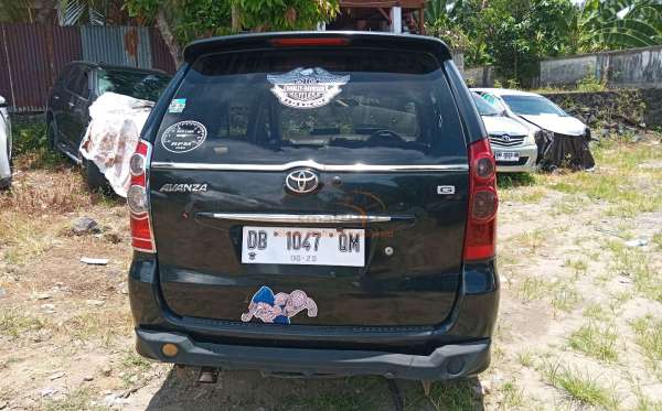TOYOTA AVANZA