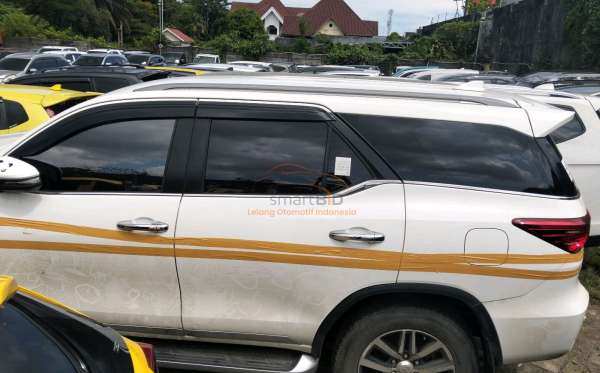 TOYOTA FORTUNER 2.7 SRZ