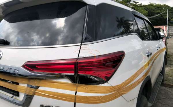 TOYOTA FORTUNER 2.7 SRZ