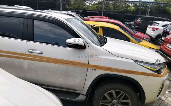 TOYOTA FORTUNER 2.7 SRZ