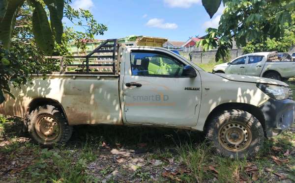 TOYOTA HILUX SINGLE CABIN
