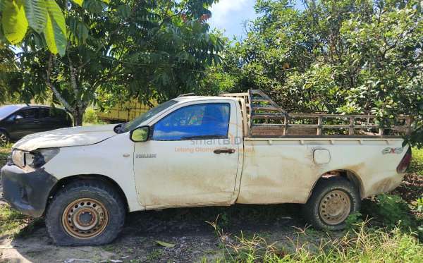 TOYOTA HILUX SINGLE CABIN