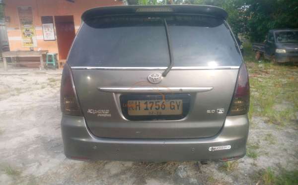 TOYOTA INNOVA G