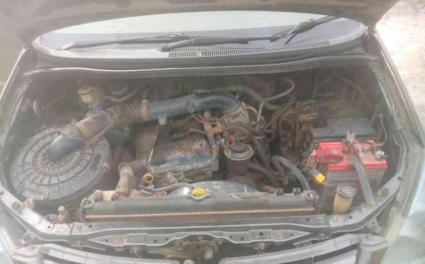 TOYOTA INNOVA G