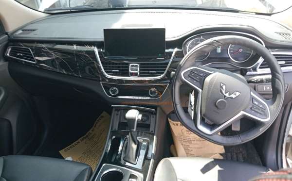 WULING CORTEZ 1.5ST LUX CVT