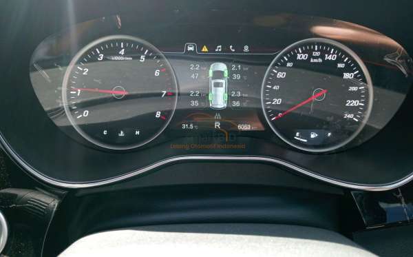 WULING CORTEZ 1.5ST LUX CVT