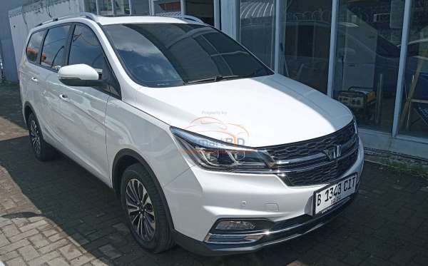 WULING CORTEZ 1.5ST LUX CVT