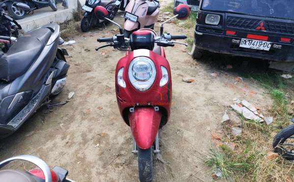 HONDA SCOOPY STYLISH