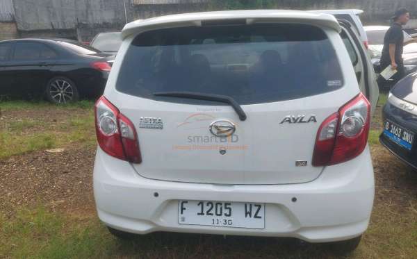 DAIHATSU AYLA 1.0 X