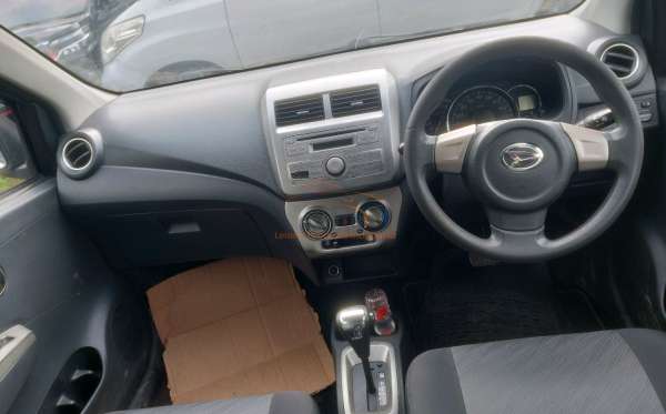 DAIHATSU AYLA 1.0 X