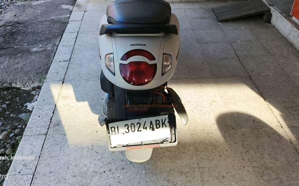 HONDA  SCOOPY PRESTIGE