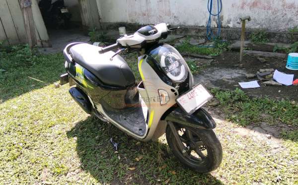 HONDA  SCOOPY