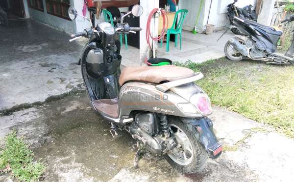 HONDA  SCOOPY