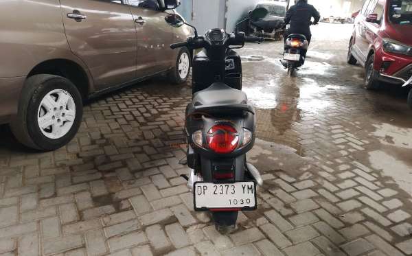 HONDA SCOOPY PRESTIGE