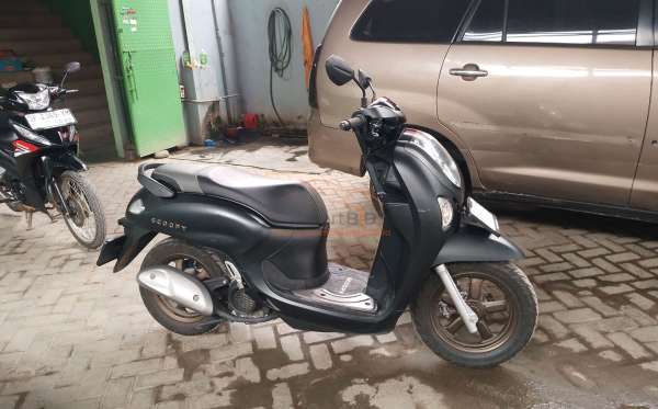 HONDA SCOOPY PRESTIGE