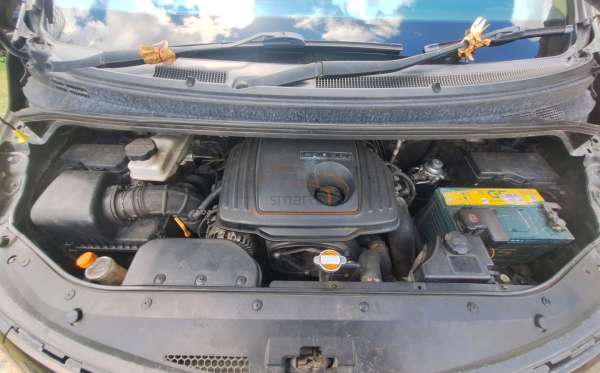 HYUNDAI H-1 2.5 AT