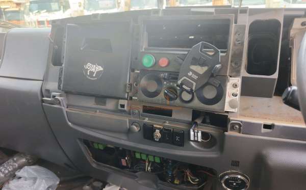 ISUZU  FVZ34 U