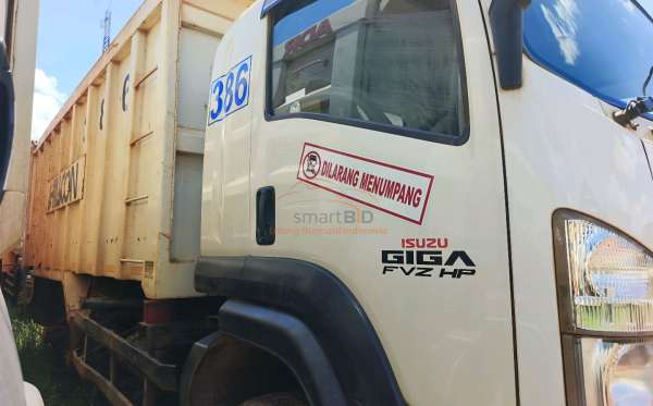 ISUZU  FVZ34 U
