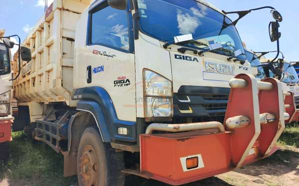 ISUZU  FVZ34 U