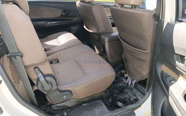 TOYOTA  AVANZA  1.3 G