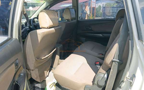 TOYOTA  AVANZA  1.3 G