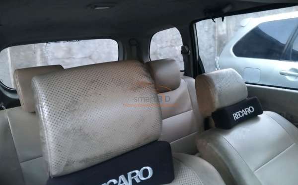 TOYOTA AVANZA