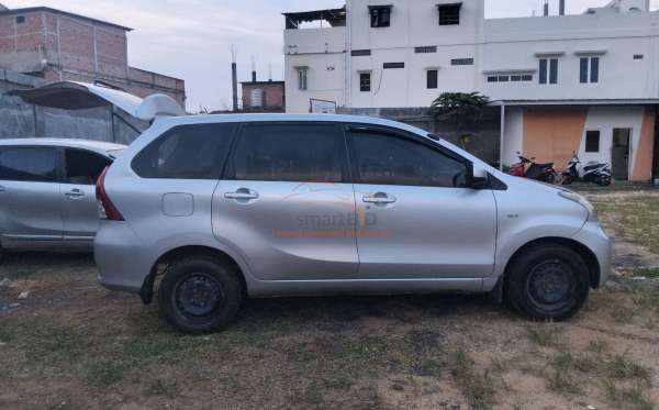 TOYOTA AVANZA