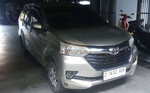 TOYOTA  AVANZA  G