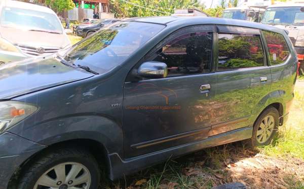 TOYOTA AVANZA
