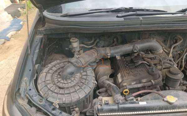 TOYOTA INNOVA