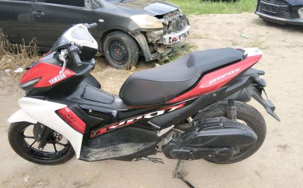 YAMAHA AEROX 155