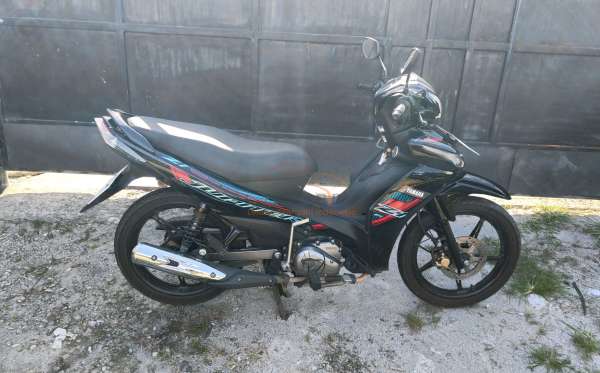 YAMAHA JUPITER Z1