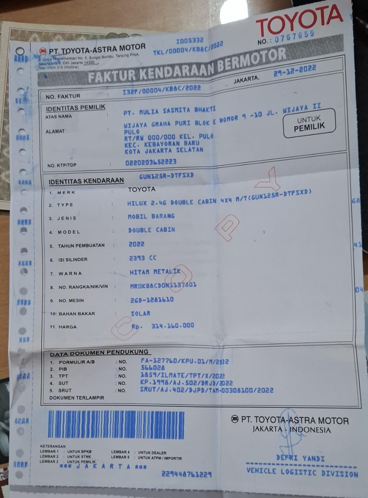 TOYOTA  HILUX  2.4G DC 4X4