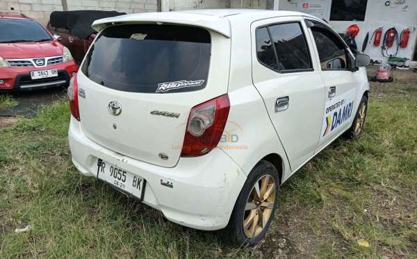 DAIHATSU AYLA 1.0 D