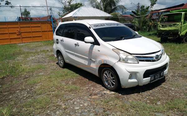 DAIHATSU  XENIA