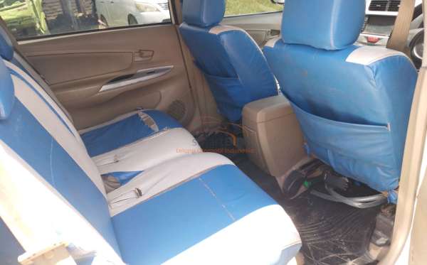 DAIHATSU  XENIA