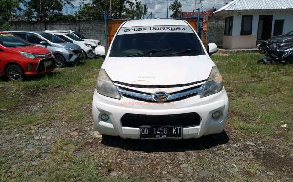 DAIHATSU  XENIA