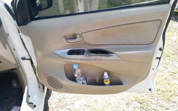 DAIHATSU  XENIA