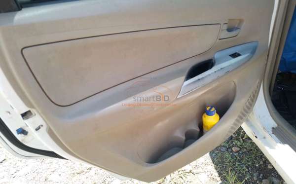 DAIHATSU  XENIA