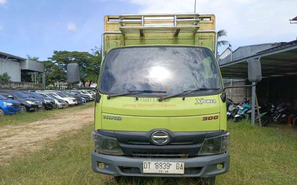 HINO DUTRO